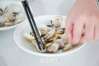 Steamed Eggs with Fresh Shells recipe