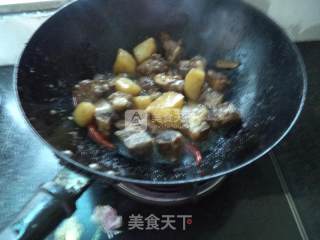 Braised Pork Ribs with Potatoes recipe