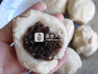 #aca烤明星大赛#rose Lotus Seed Cake recipe