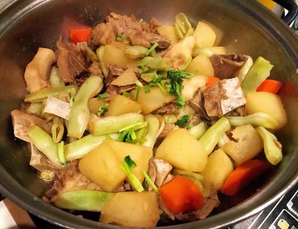 Spare Ribs and Vegetable Pot recipe