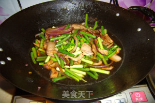 Stir-fried Pork with Garlic Moss recipe