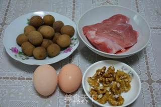 Walnut and Longan Meat Stew with Wine recipe