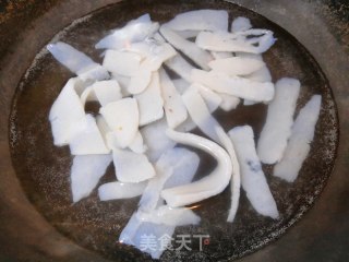 Konjac Tofu Stir-fried Pickled Radish recipe