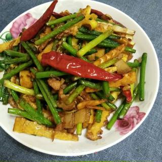 #便当# Stir-fried Spring Bamboo Shoots with Garlic Moss recipe