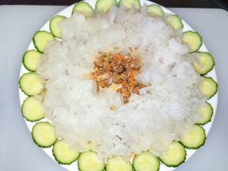 Peony Meat Stuffed Tremella recipe