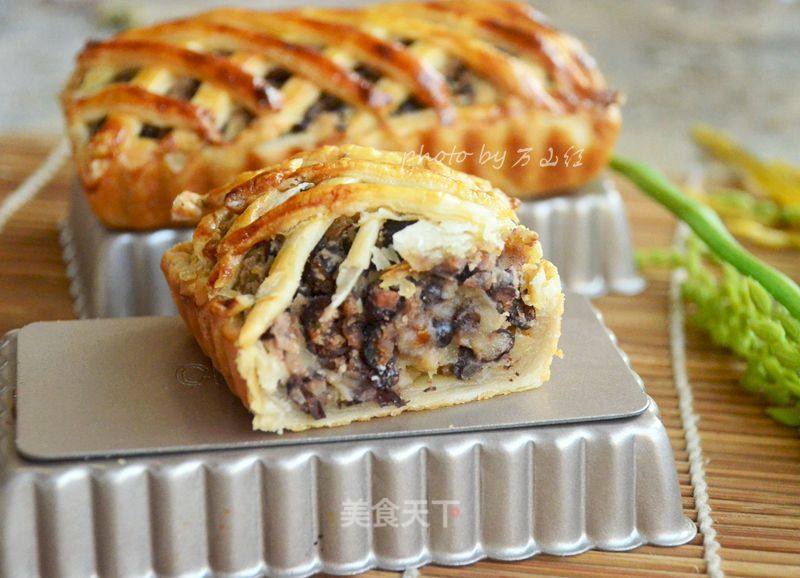 Lotus Seed Red Bean Pie recipe