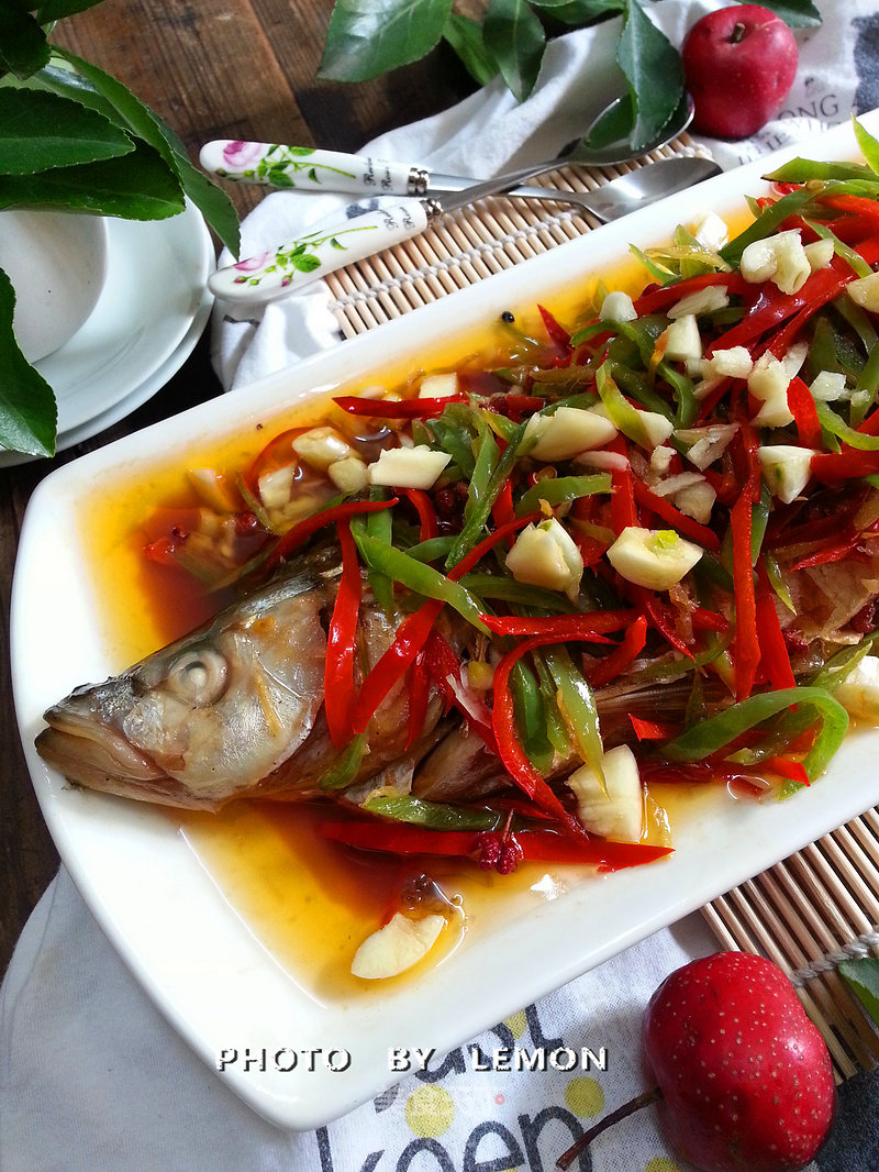 Spicy and Spicy-spicy Braised Red Tail Fish recipe