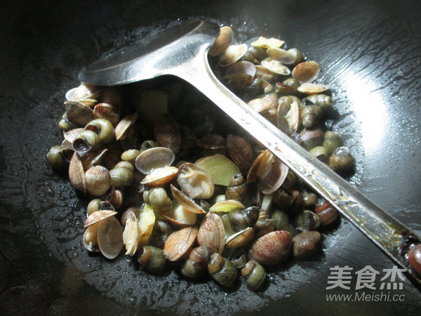 Fried Clams with Snails recipe