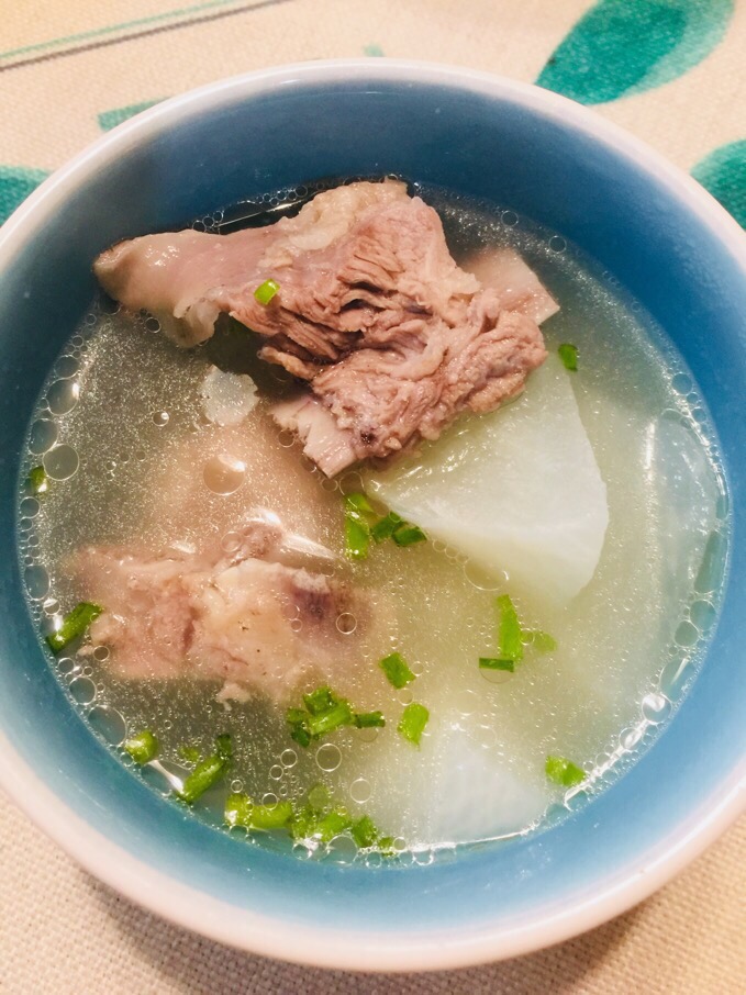 Radish Pork Ribs Soup recipe