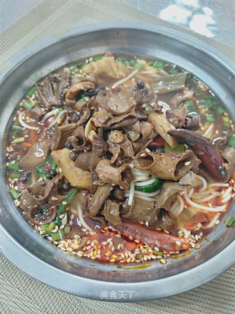 Spicy Pork Intestine Noodle