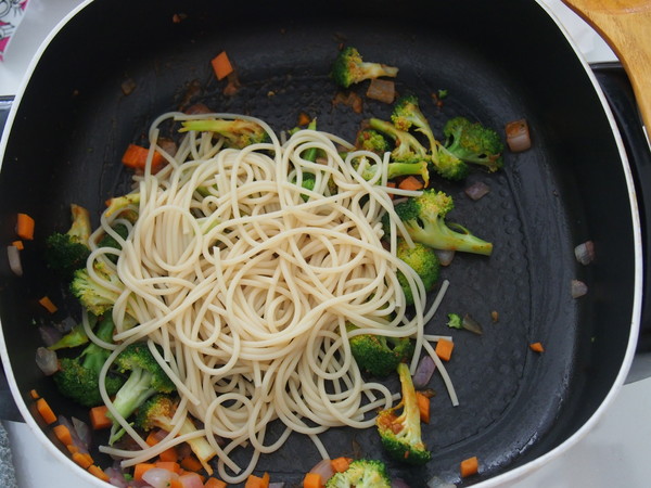 Pasta with Choi Vegetables recipe