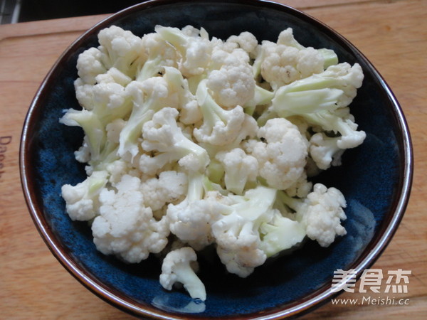 Stir-fried Cauliflower with Bacon recipe