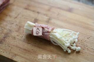 Bacon Roll with Enoki Mushroom recipe