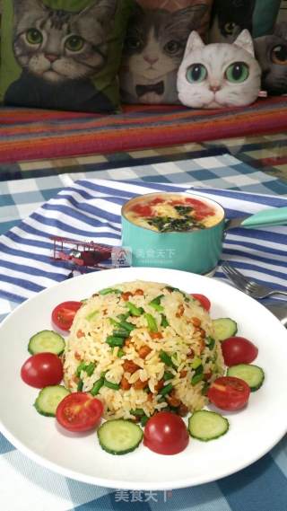 Fried Rice with Sweet and Salty Beans and Garlic Sprouts (garlic Sprouts) recipe
