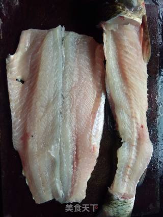 Stewed Grass Carp with Hime Mushroom recipe