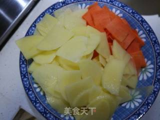Potato Chips Stir-fried Rape recipe