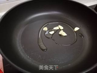 Stir-fried Snow Peas with Sausage recipe