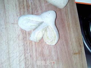 Flower Coconut Bread recipe