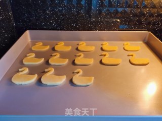 Caramel Almond Swan Cookies recipe