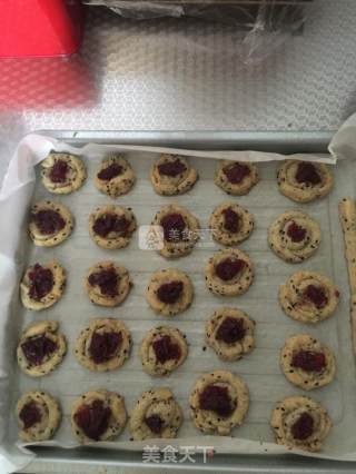 Cherry Black Sesame Biscuits recipe