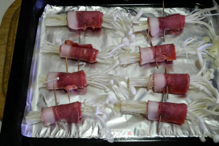 Bacon Golden Needle Roll recipe