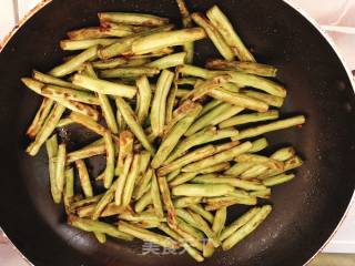 Stir-fried Carob recipe