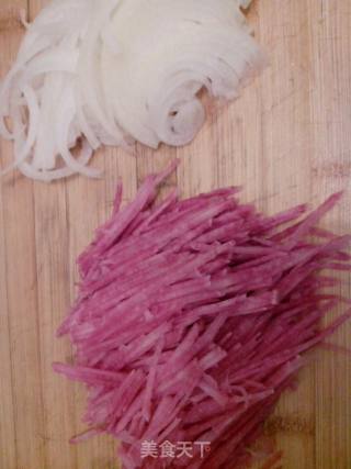 Onion Mixed with Radish recipe