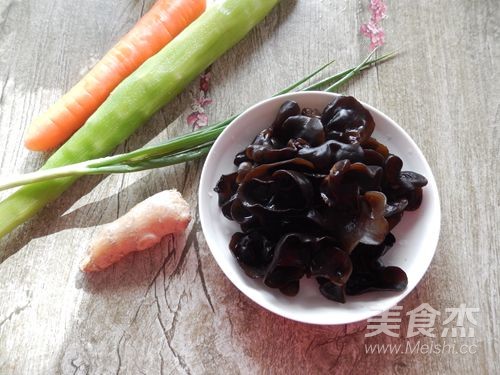 Cold Black Fungus Lettuce recipe