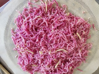 Steamed Radish in The Heart recipe