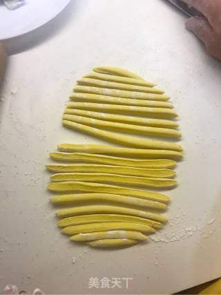 Three-color Shell Noodles recipe
