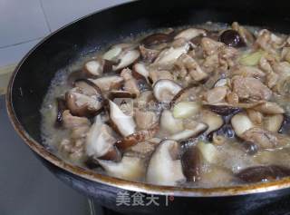 Shiitake and Chicken Drumstick Rice recipe