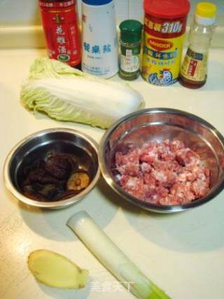 Mushroom and Cabbage Boiled Meatballs recipe