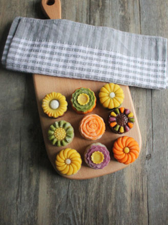 Colorful Snowy Moon Cakes