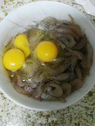Scrambled Eggs with Snow Shrimp recipe