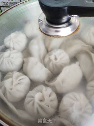 Steamed Dumplings with Whole Wheat Shrimp and Horned Melon recipe