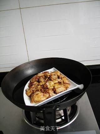 Not Cold But Not Dry, A Good Choice for Tonic in Winter --- Steamed Chicken with Cordyceps recipe