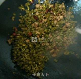 Stir-fried Minced Pork with Sour Cowpea recipe