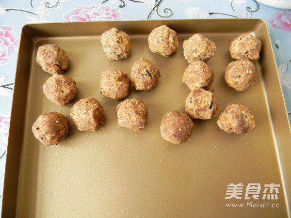 Cantonese-style Red Bean Paste and Minced Meat Mooncakes recipe