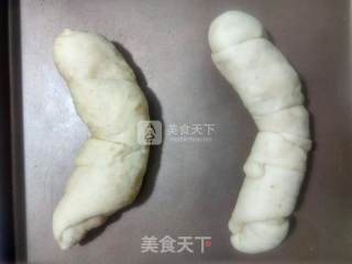 #新良first Baking Competition#begging Chicken Wing Bread recipe