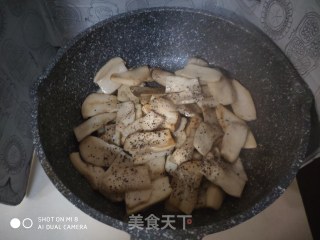 Low-fat and Less Fried Eryngii Mushrooms recipe