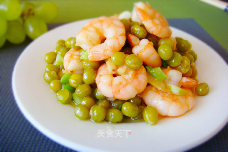 Fried Shrimp with Peas recipe