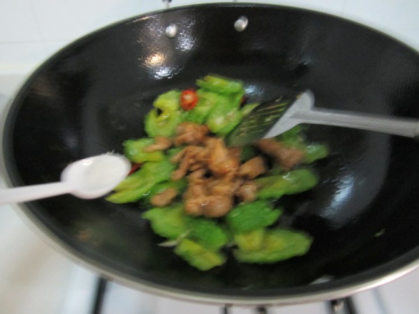 Stir-fried Pork with Bitter Gourd recipe