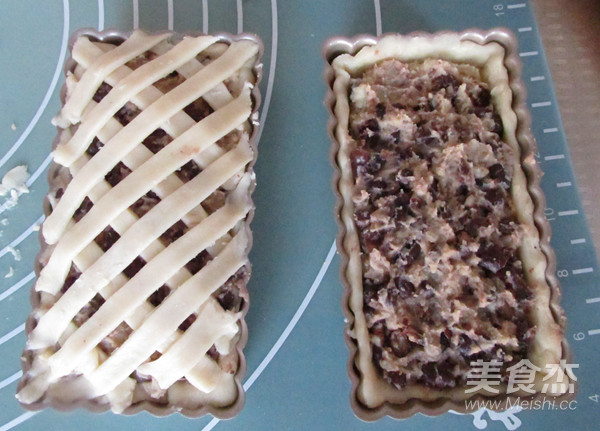 Lotus Seed Red Bean Pie recipe