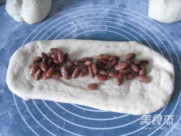 Kidney Bean Braid Toast recipe