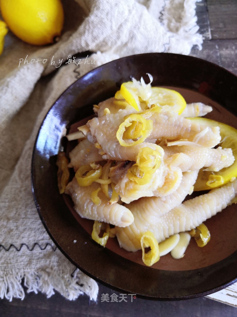 Chicken Feet with Lemon Wild Pepper recipe