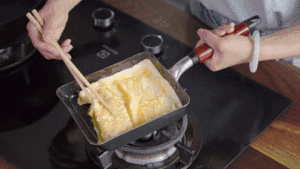 Japanese Beef Beef Rice + Thick Egg Braised Bento + Pineapple Orange Juice [manda Xiaoguan] recipe