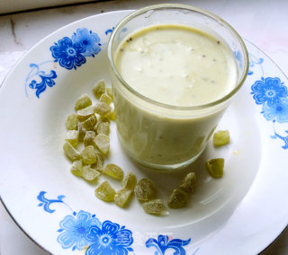 Kiwi Sweet Milkshake recipe