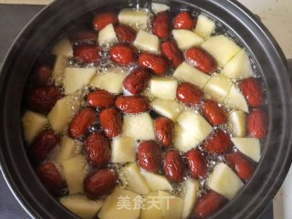 Chinese Wolfberry Apple Red Date Water recipe