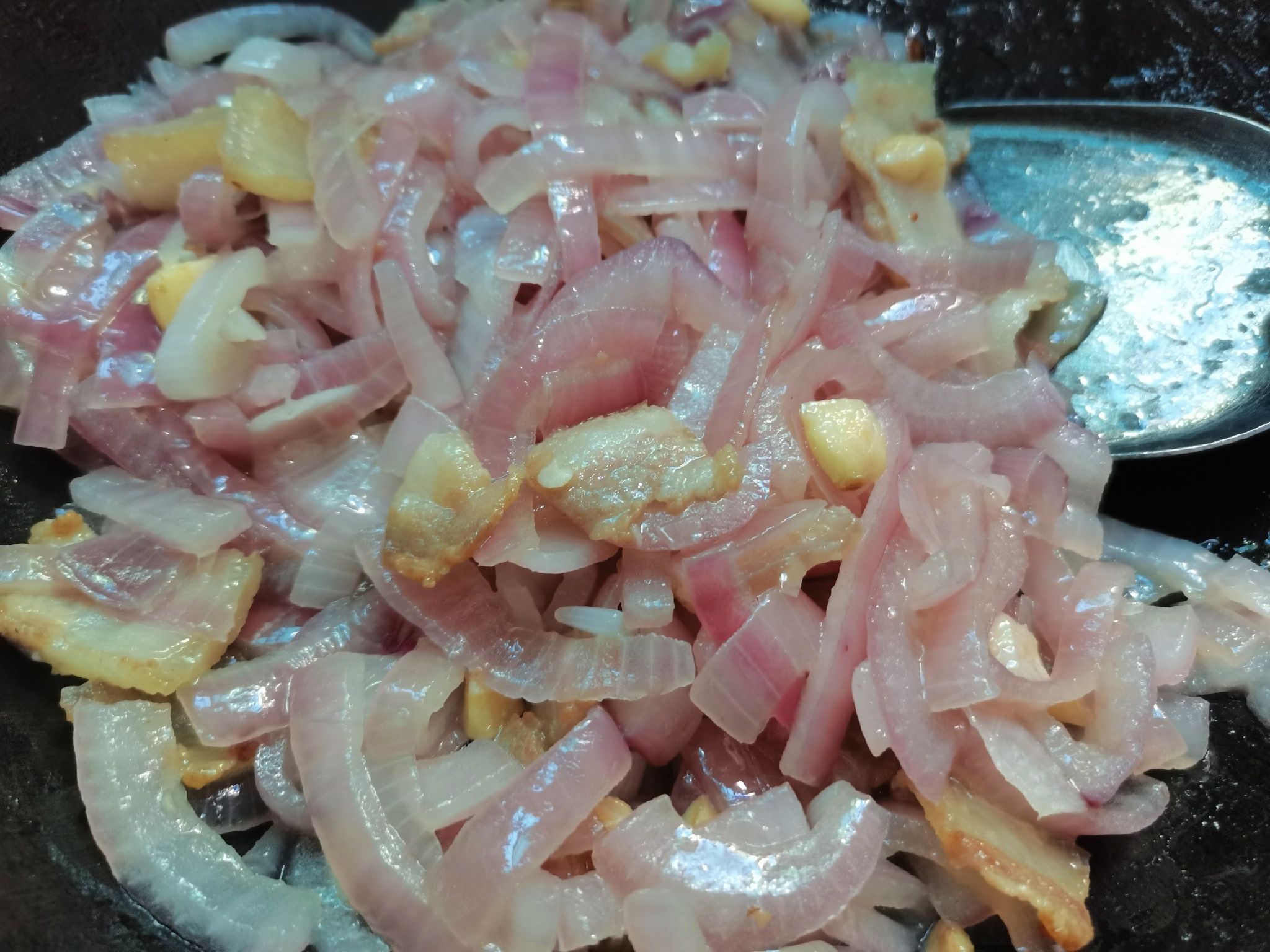 Fried Pork with Onion recipe