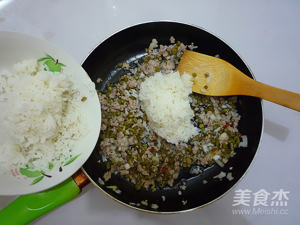 Fried Rice with Capers recipe